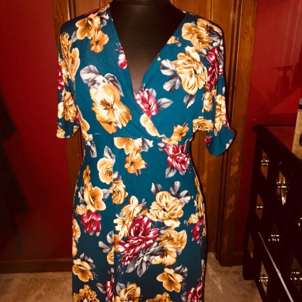 Gorgeous, Floral Dress